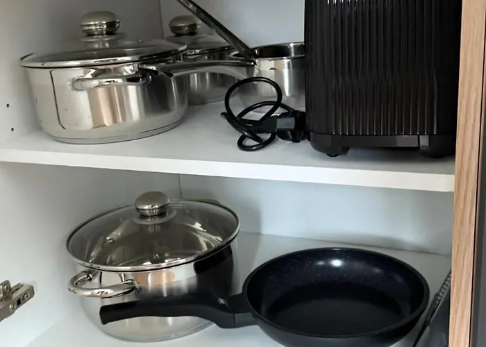 Meyben Kueche, Tv, Waschmachine